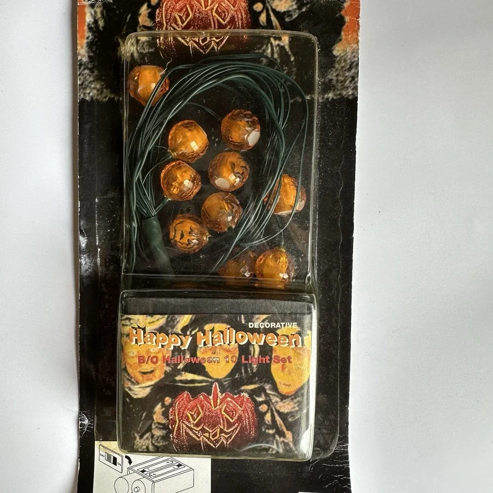 New Vintage 1997 AC Moore Happy Halloween B/O Halloween 10 Pumpkin Light Set